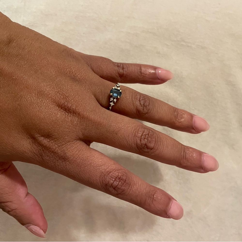 Stunning Blue and Silver Women's Ring
